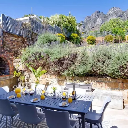 Camps Bay Deluxe - Luxury Villa With Ocean Views And Pool Cape Town Exterior photo