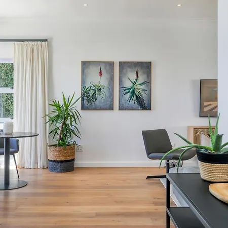 Camps Bay Deluxe - Luxury Villa With Ocean Views And Pool Cape Town Exterior photo