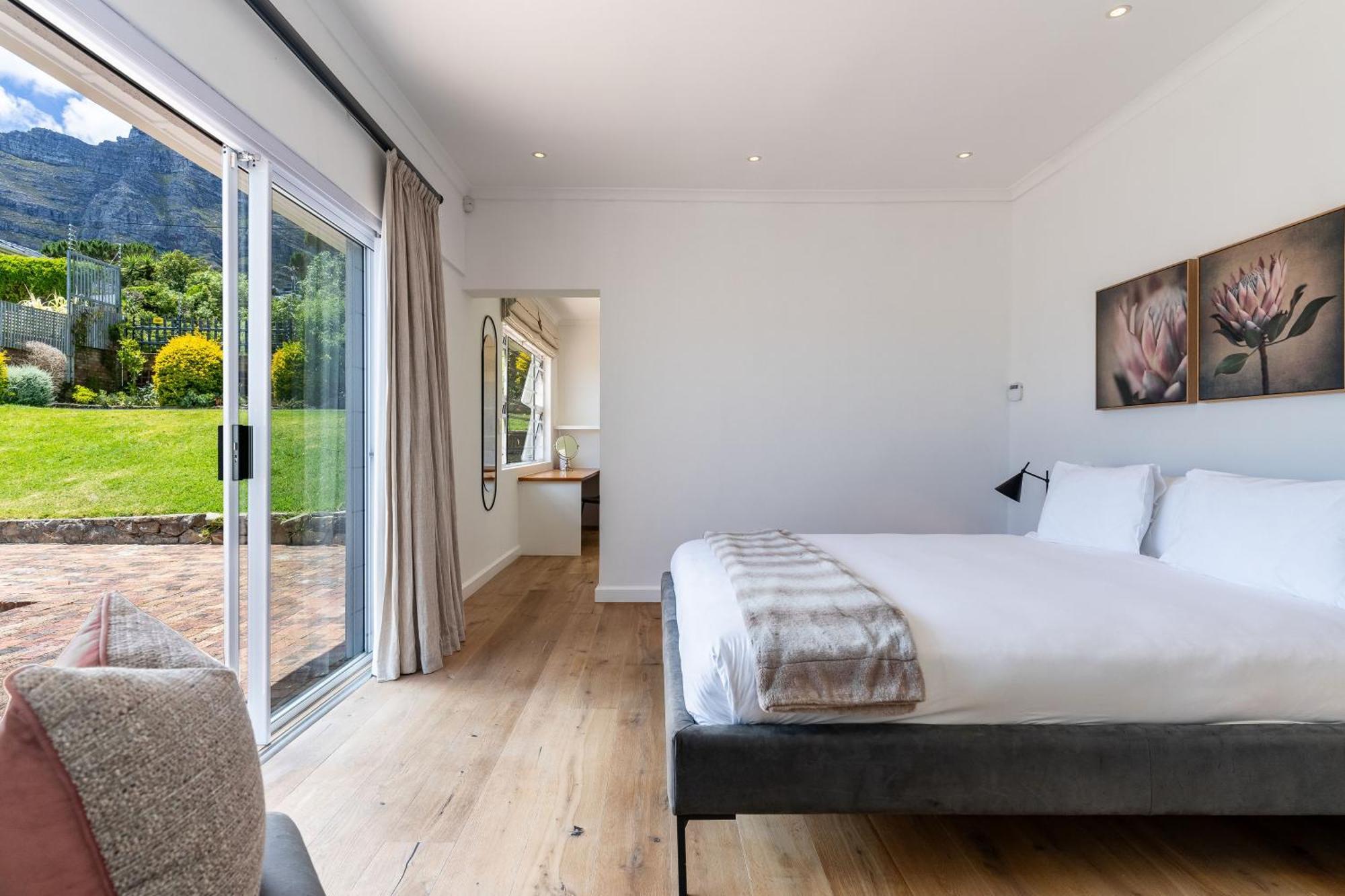 Camps Bay Deluxe - Luxury With Ocean Views And Pool Villa Kapstadt