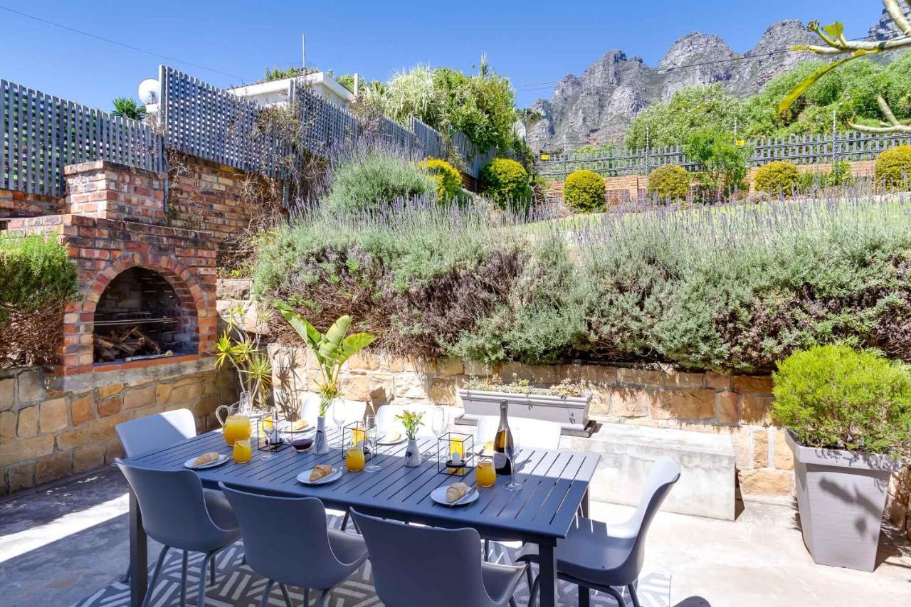 Camps Bay Deluxe - Luxury With Ocean Views And Pool Cape Town