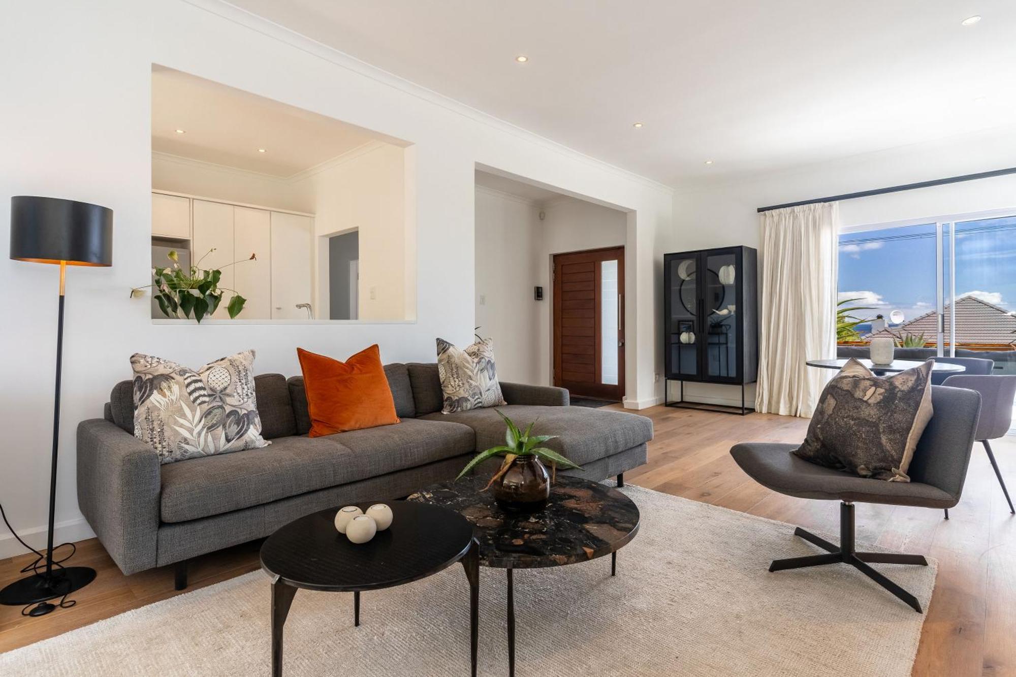 Camps Bay Deluxe - Luxury With Ocean Views And Pool *