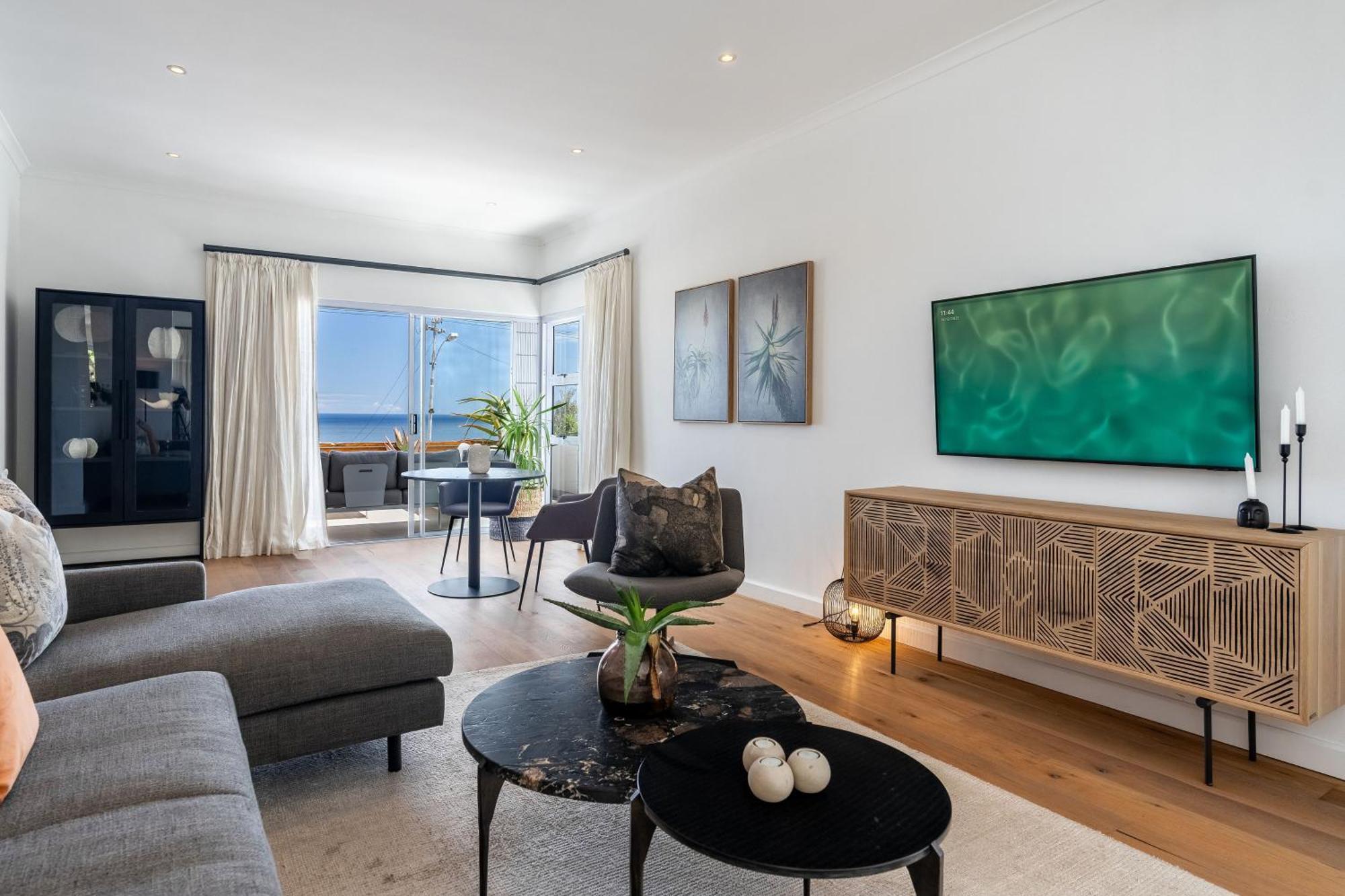 Villa Camps Bay Deluxe - Luxury With Ocean Views And Pool Cape Town
